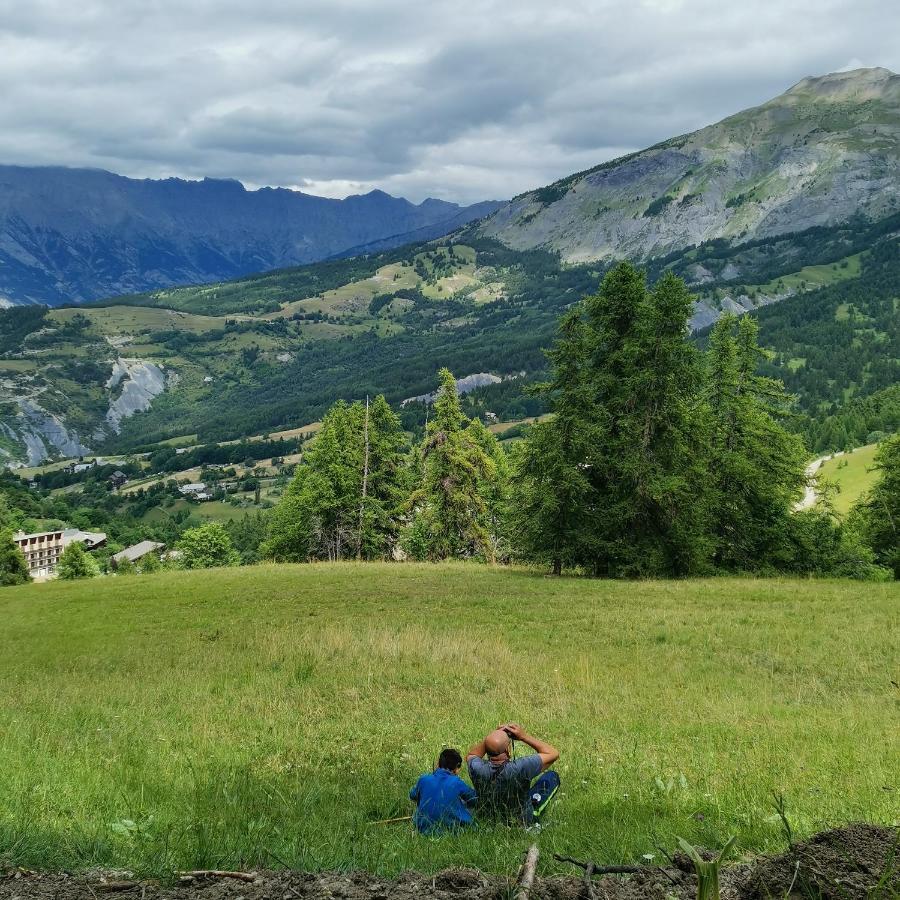 Appartement Pied Des Pistes Super Sauze Enchastrayes Eksteriør bilde